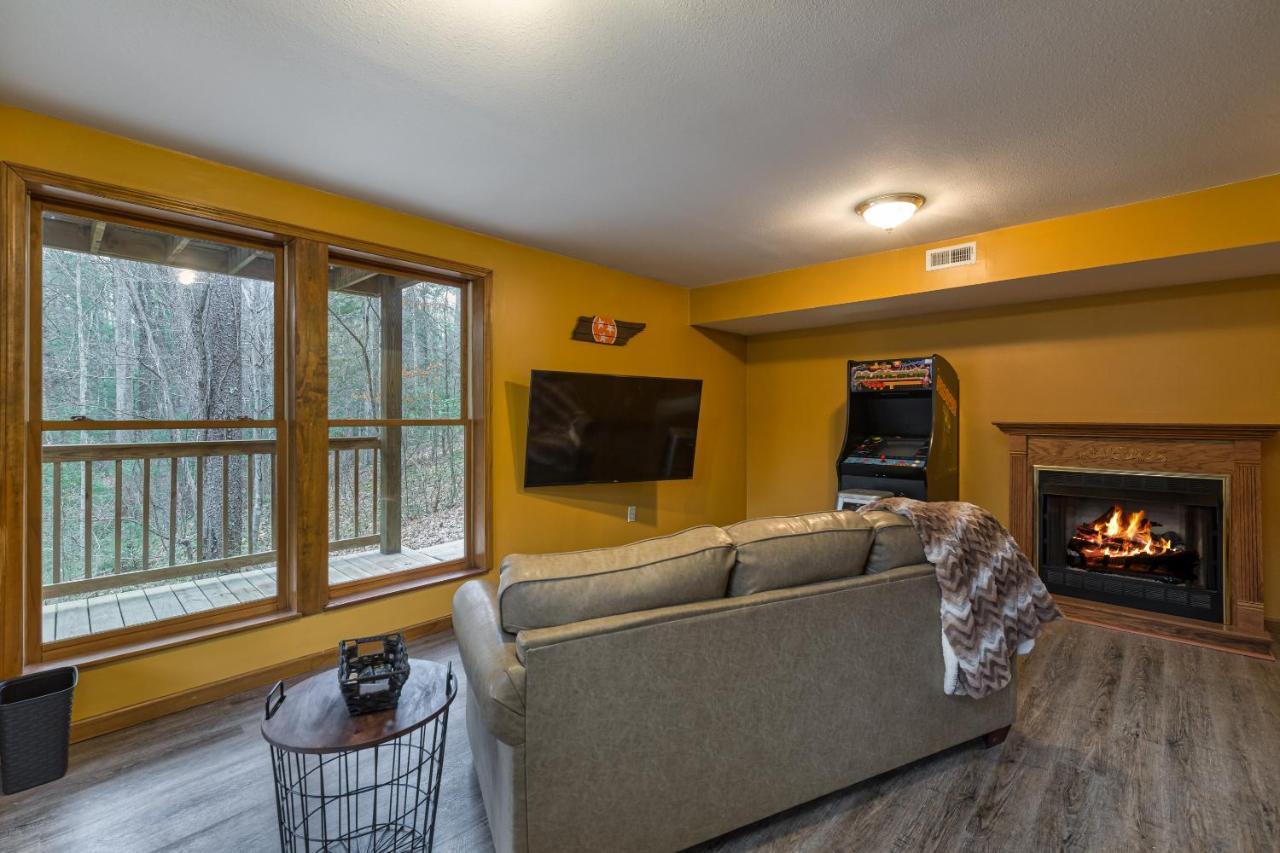 North Ridge Place Brand New Log Cabin With Hot Tub Great Location Sevierville Exteriör bild