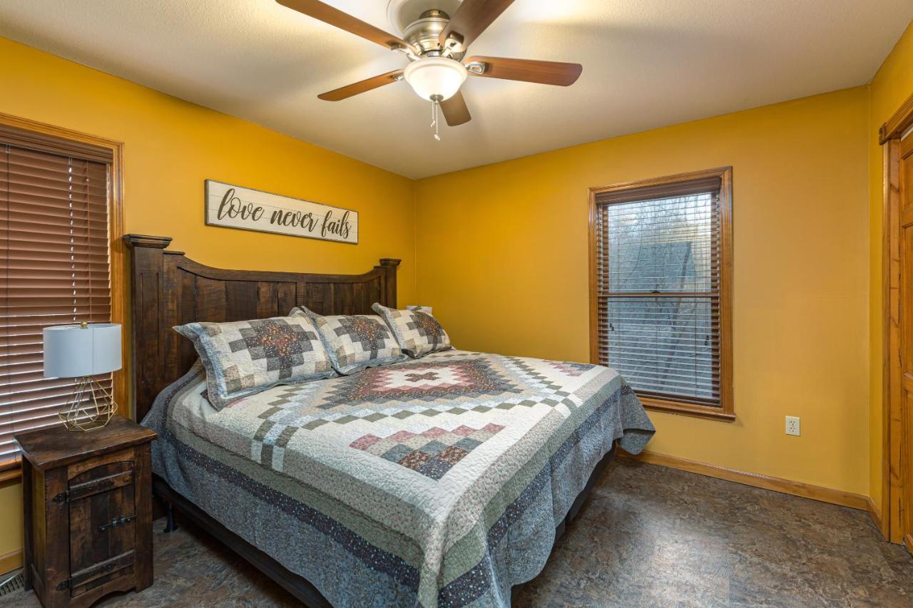 North Ridge Place Brand New Log Cabin With Hot Tub Great Location Sevierville Exteriör bild